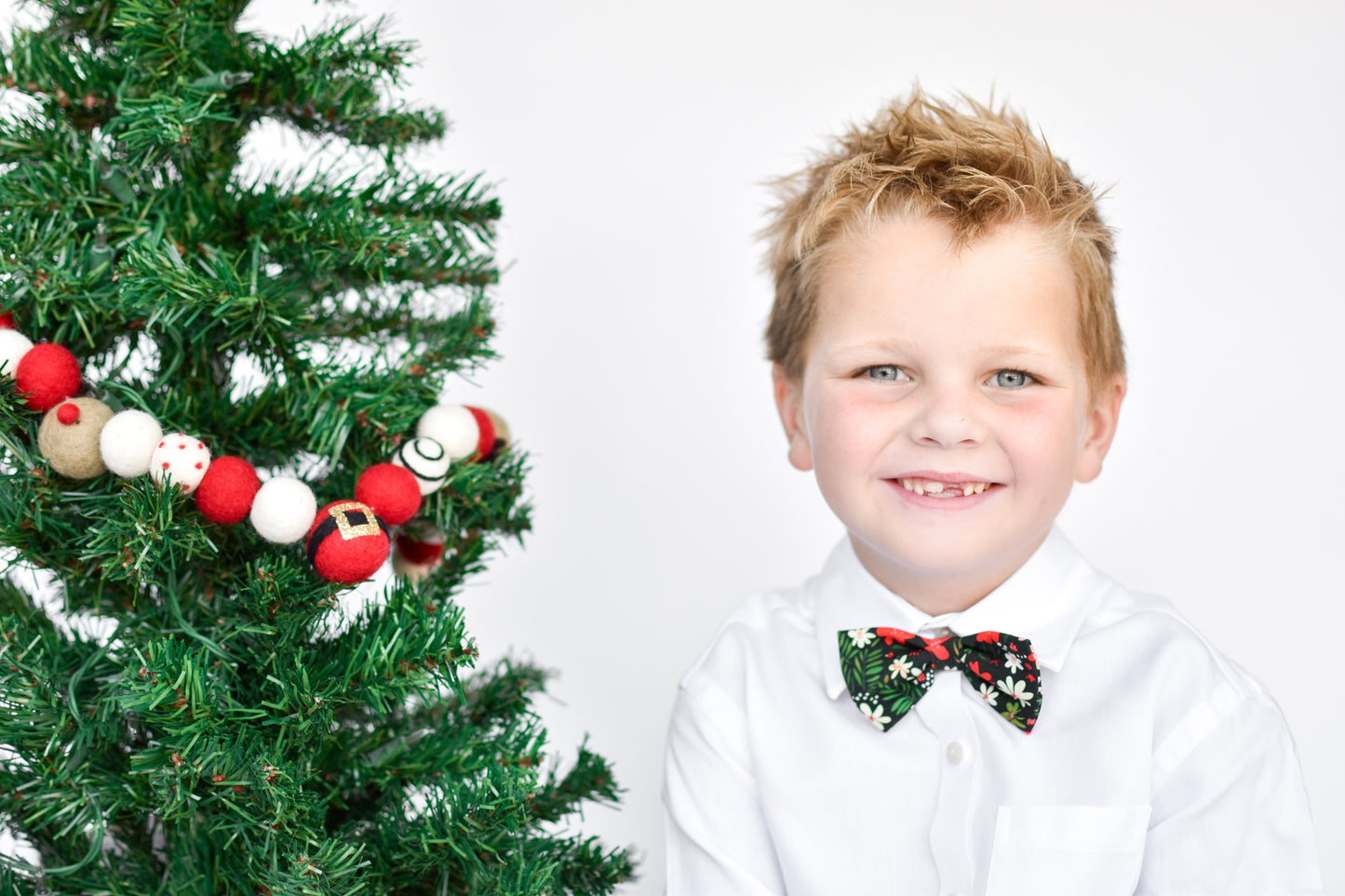 Adjustable Bow Tie | Christmas Floral